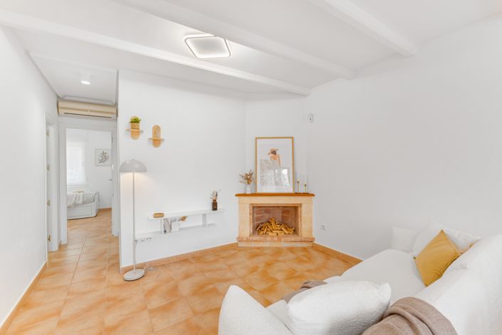 Image No.8-2 Bed Property for sale