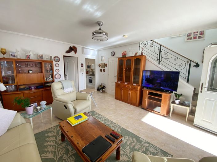 Image No.10-3 Bed House for sale