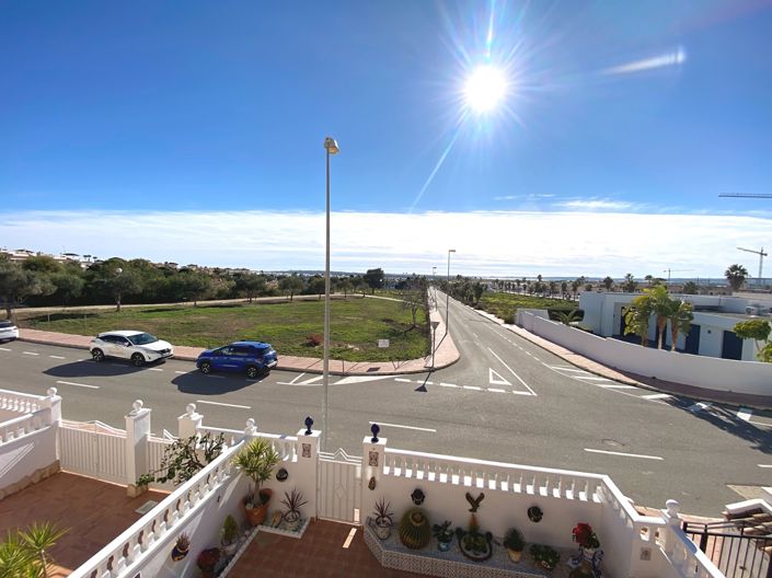 Image No.27-3 Bed House for sale