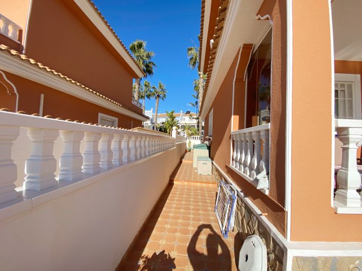 Image No.28-3 Bed House for sale