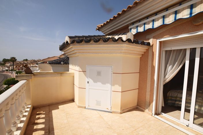 Image No.25-3 Bed House for sale