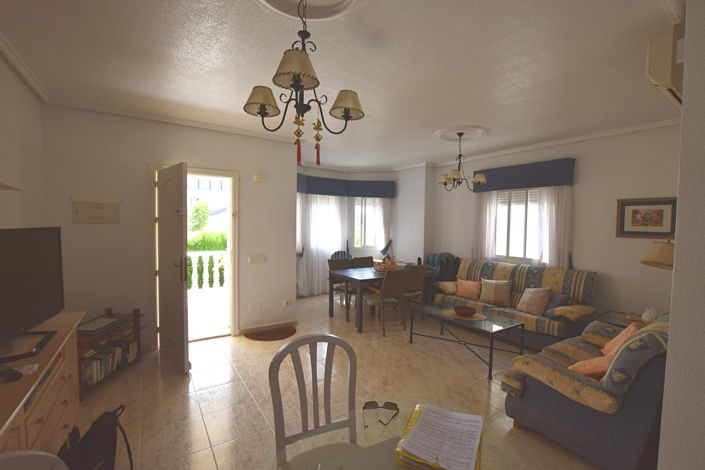 Image No.7-3 Bed House for sale