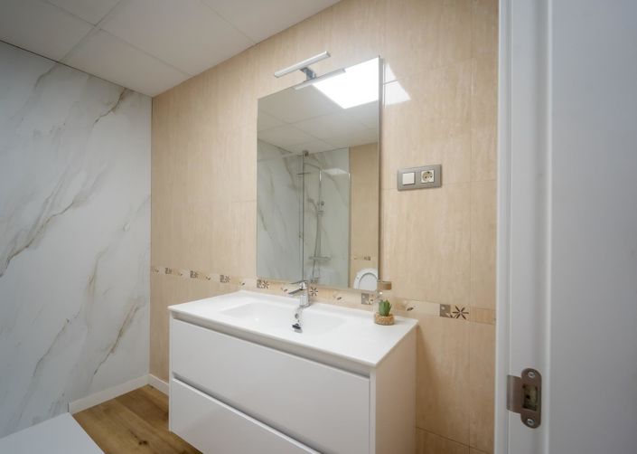 Image No.14-2 Bed Apartment for sale