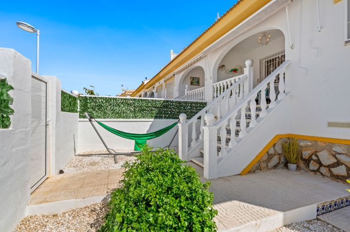 Image No.26-3 Bed House for sale