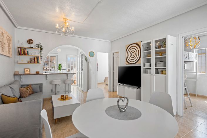 Image No.7-3 Bed House for sale