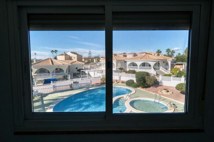 Image No.13-2 Bed Property for sale