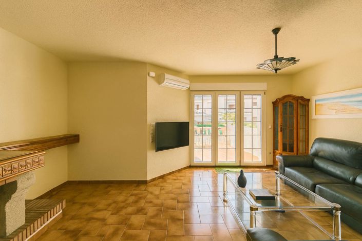 Image No.5-Maison de ville de 5 chambres à vendre à Puig