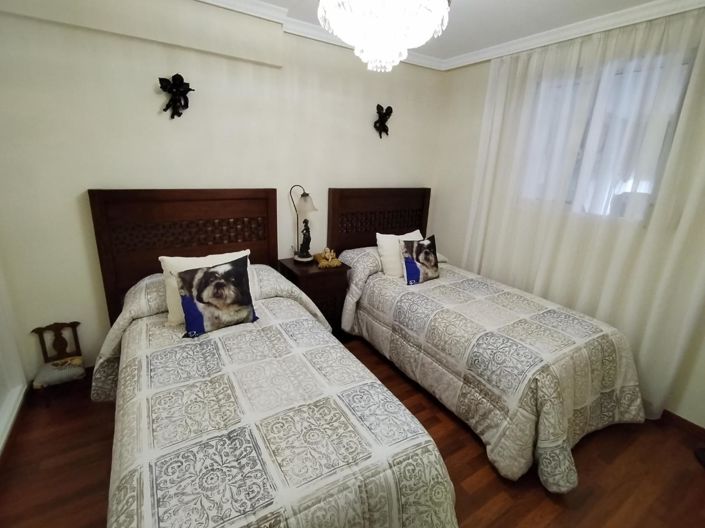 Image No.14-3 Bed Flat for sale