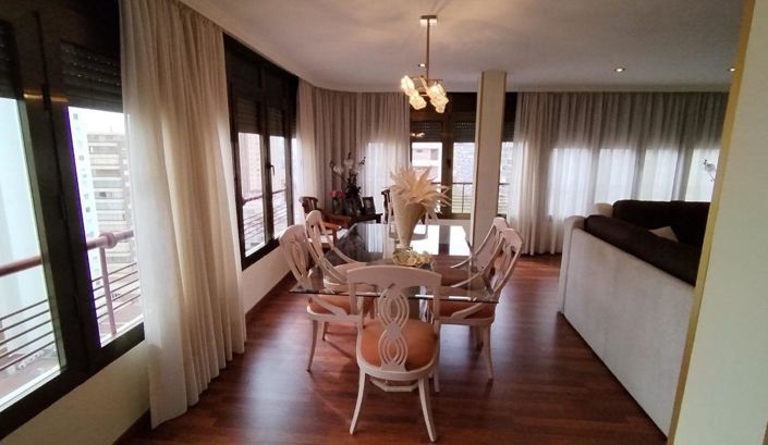 Image No.3-3 Bed Flat for sale