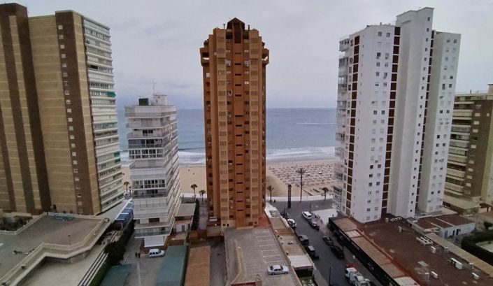 Image No.7-3 Bed Flat for sale