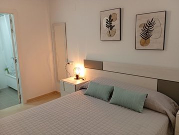 7342592015040423foto317539