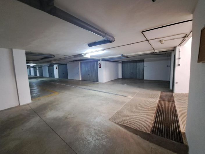 Image No.19-4 Bed Townhouse for sale