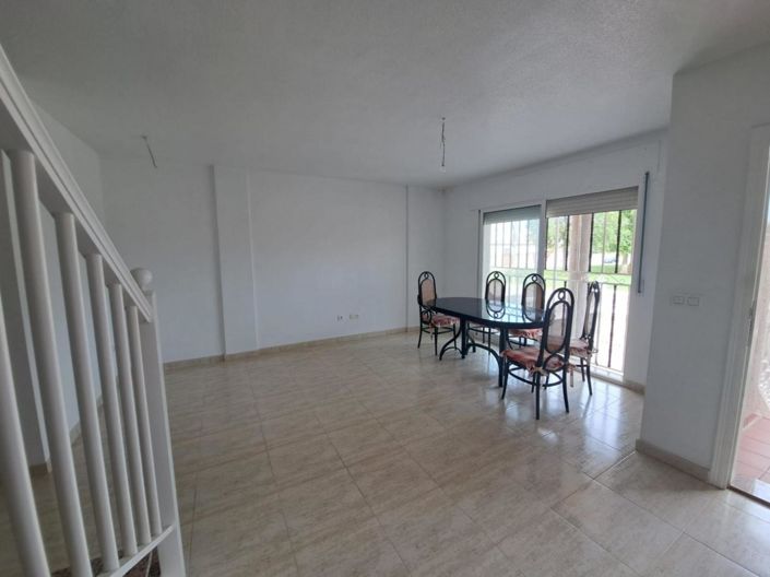 Image No.30-4 Bed Townhouse for sale