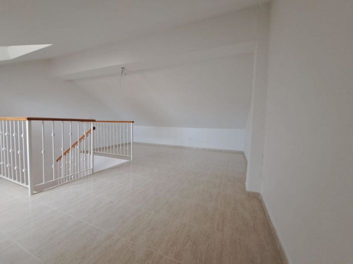 Image No.6-4 Bed Townhouse for sale