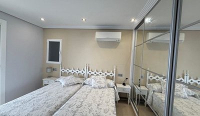 7342592015108596foto091004