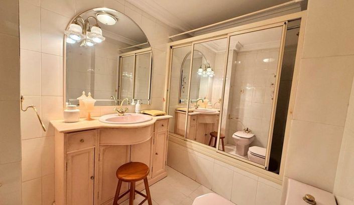 Image No.17-3 Bed Apartment for sale