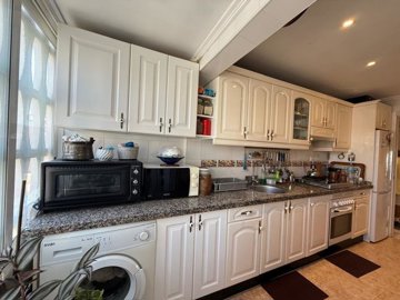 7342592015128453foto096159