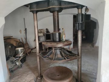 7342592015128414foto130147