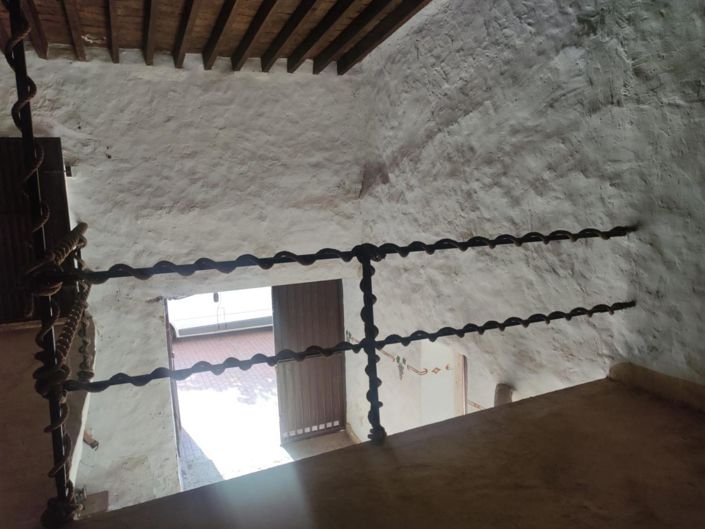 Image No.7-6 Bed Townhouse for sale