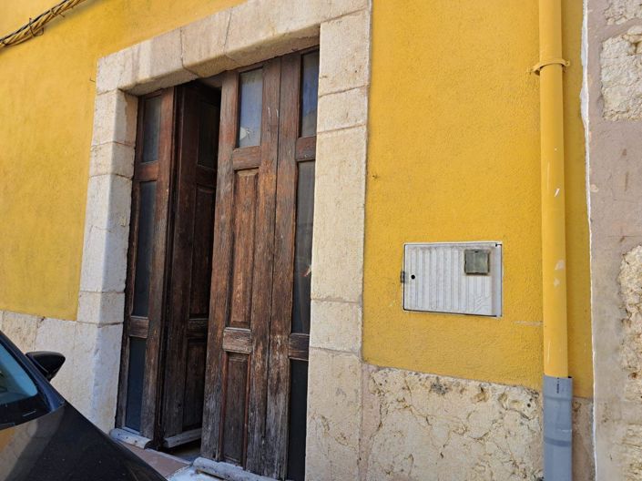 Image No.2-4 Bed Townhouse for sale