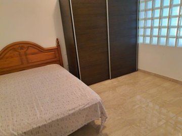 7342592015131627foto458254