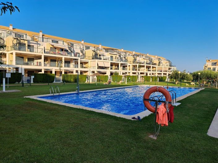 Image No.21-3 Bed Flat for sale