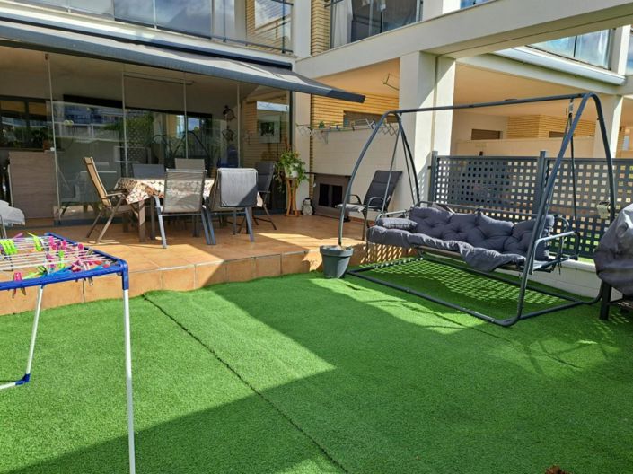 Image No.8-3 Bed Flat for sale