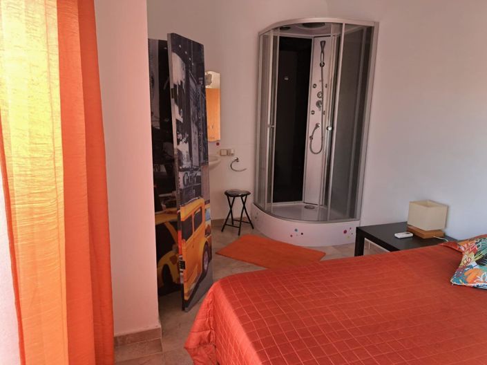 Image No.19-2 Bed Flat for sale