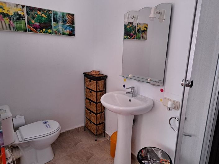 Image No.20-2 Bed Flat for sale