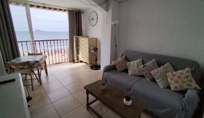 7342592015200489foto622813