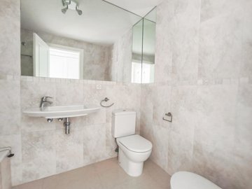 7342592015200485foto796671