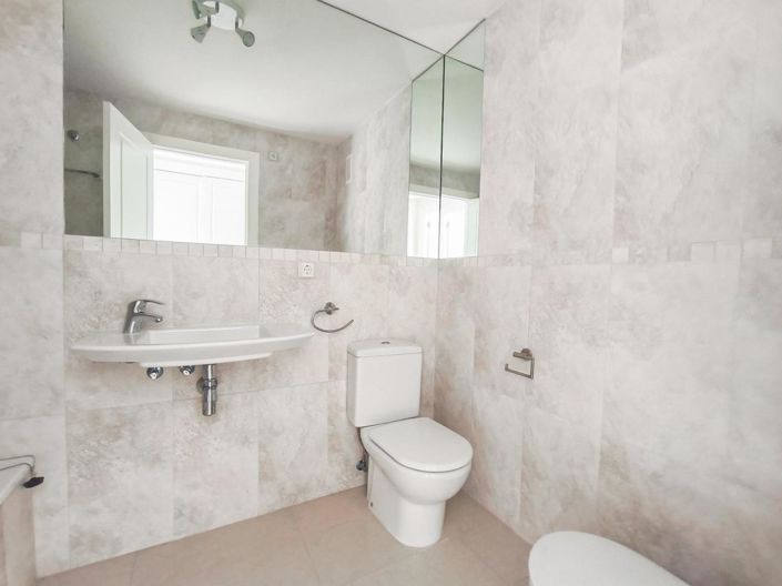 Image No.13-2 Bed Apartment for sale