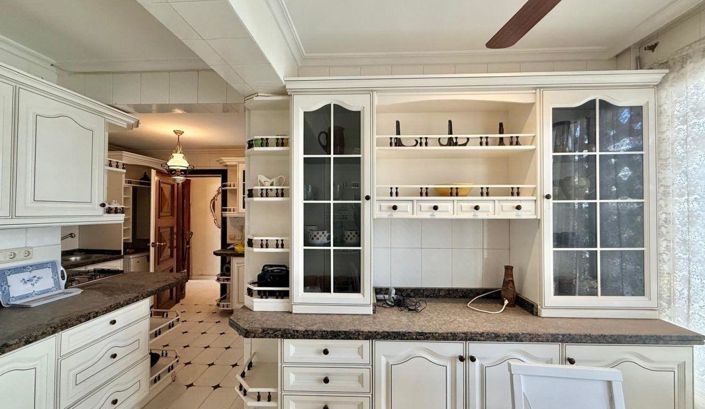 Image No.10-3 Bed Apartment for sale