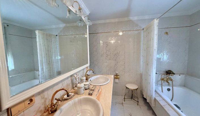 Image No.16-3 Bed Apartment for sale