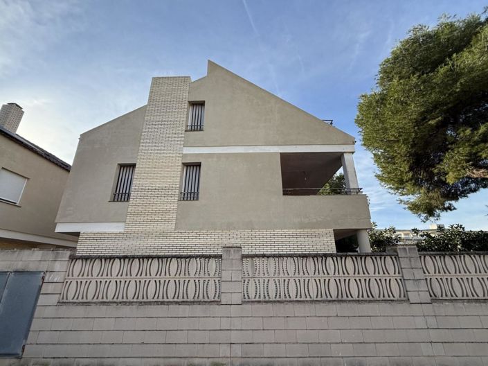 Image No.9-3 Bed Townhouse for sale