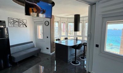 7342592015200440foto472566