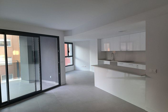 Image No.6-3 Bed Flat for sale