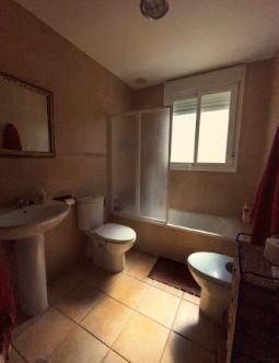 Image No.13-2 Bed Townhouse for sale