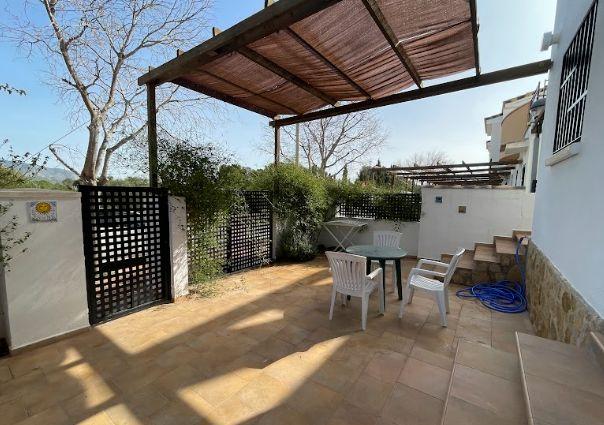 Image No.21-2 Bed Townhouse for sale