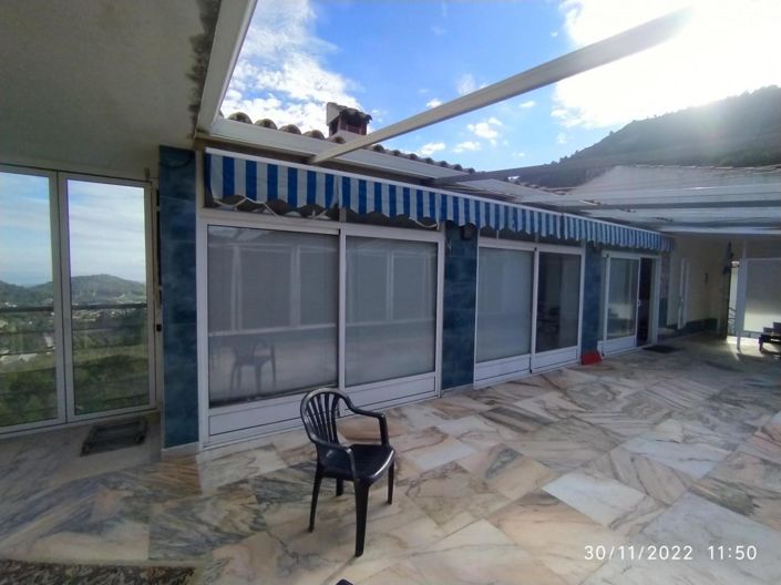 Image No.14-4 Bed Townhouse for sale