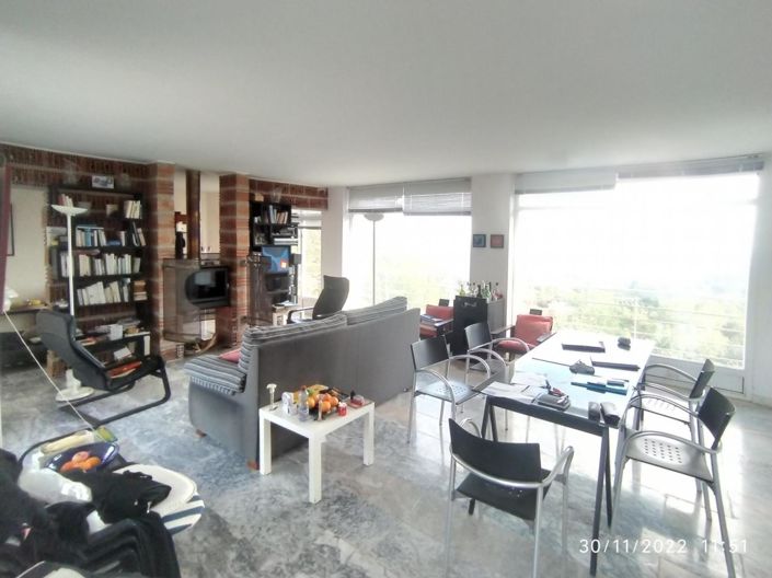 Image No.20-4 Bed Townhouse for sale