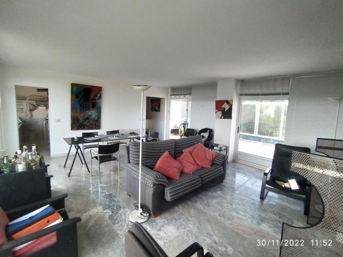 Image No.24-4 Bed Townhouse for sale