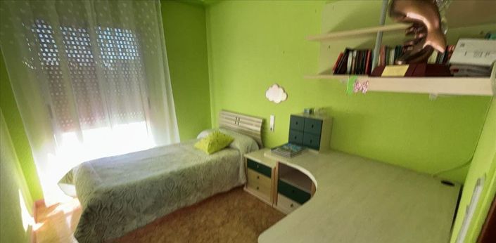 Image No.4-3 Bed Flat for sale