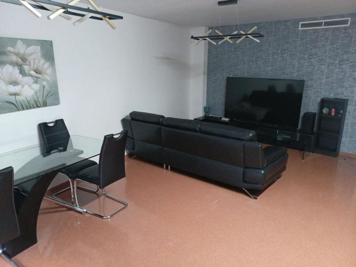 Image No.7-3 Bed Flat for sale