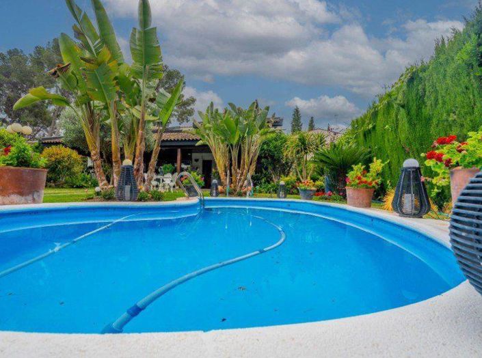 Image No.21-6 Bed Townhouse for sale