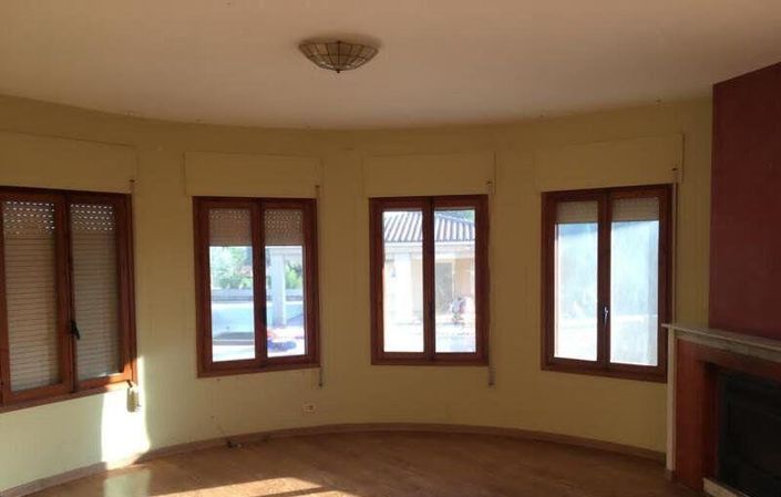 Image No.22-7 Bed Townhouse for sale