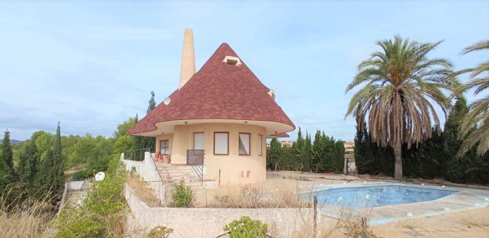 Image No.3-7 Bed Townhouse for sale
