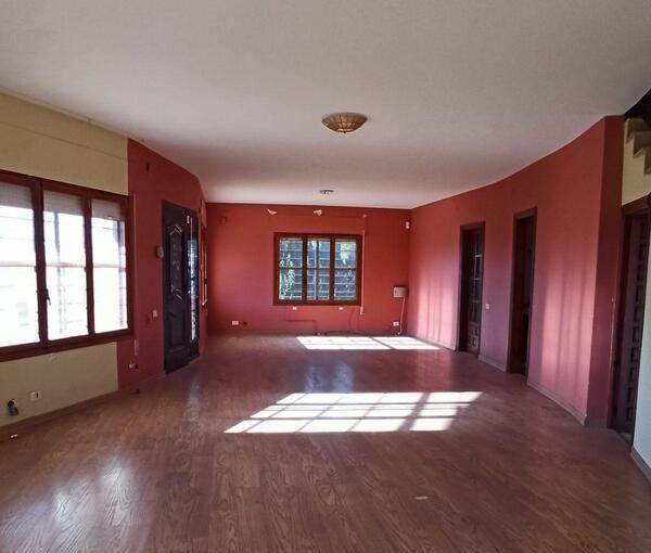 Image No.35-7 Bed Townhouse for sale