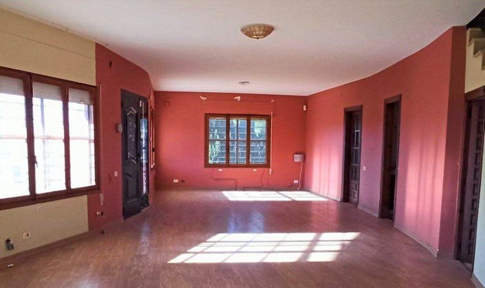 Image No.37-7 Bed Townhouse for sale