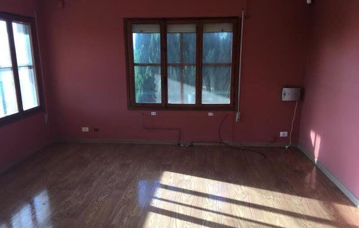 Image No.8-7 Bed Townhouse for sale